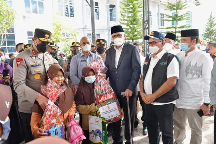 Gubernur bersama Kapolda Aceh Tinjau Pelaksanaan Vaksinasi di Kabupaten Bener Meriah