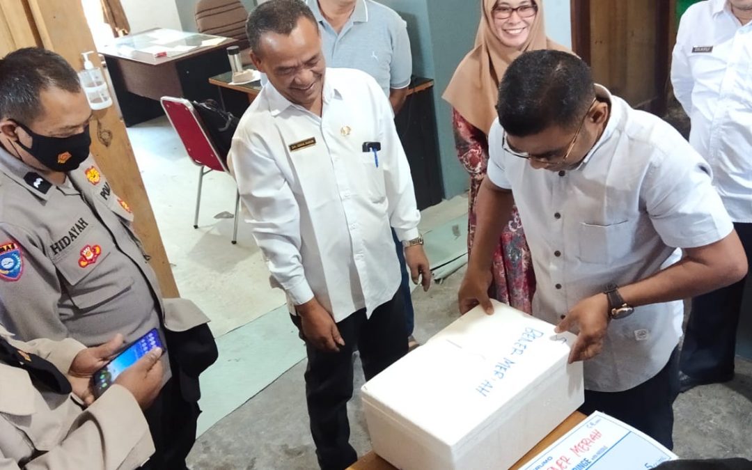 Dinas Peternakan Aceh Serah Vaksin PMK 500 Dosis ke Dinas Pertanian Pangan Kabupaten Bener Meriah