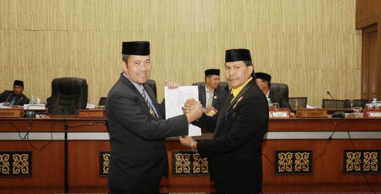 Pengesahan APBK Bener Meriah 2023 Tercepat Se-Aceh